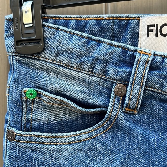 Fiorucci High Rise  Medium Wash Whiskering & Fading Slightly Flare Jeans sz 24 - Picture 4 of 16